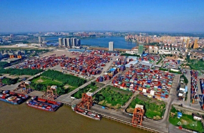 湖北武漢港進口報關公司哪家好？武漢進口清關公司