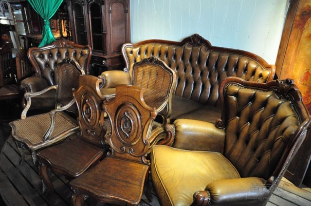 1629111292329041.jpg 上海古董舊家具進口清關代理公司_副本.jpg